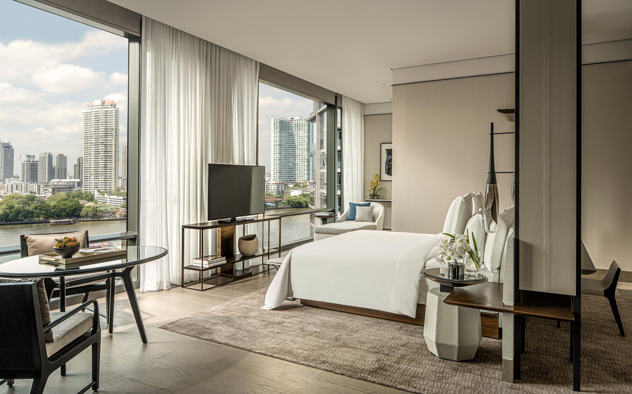 Four Seasons Hotel Bangkok At Chao Phraya River Exterior photo