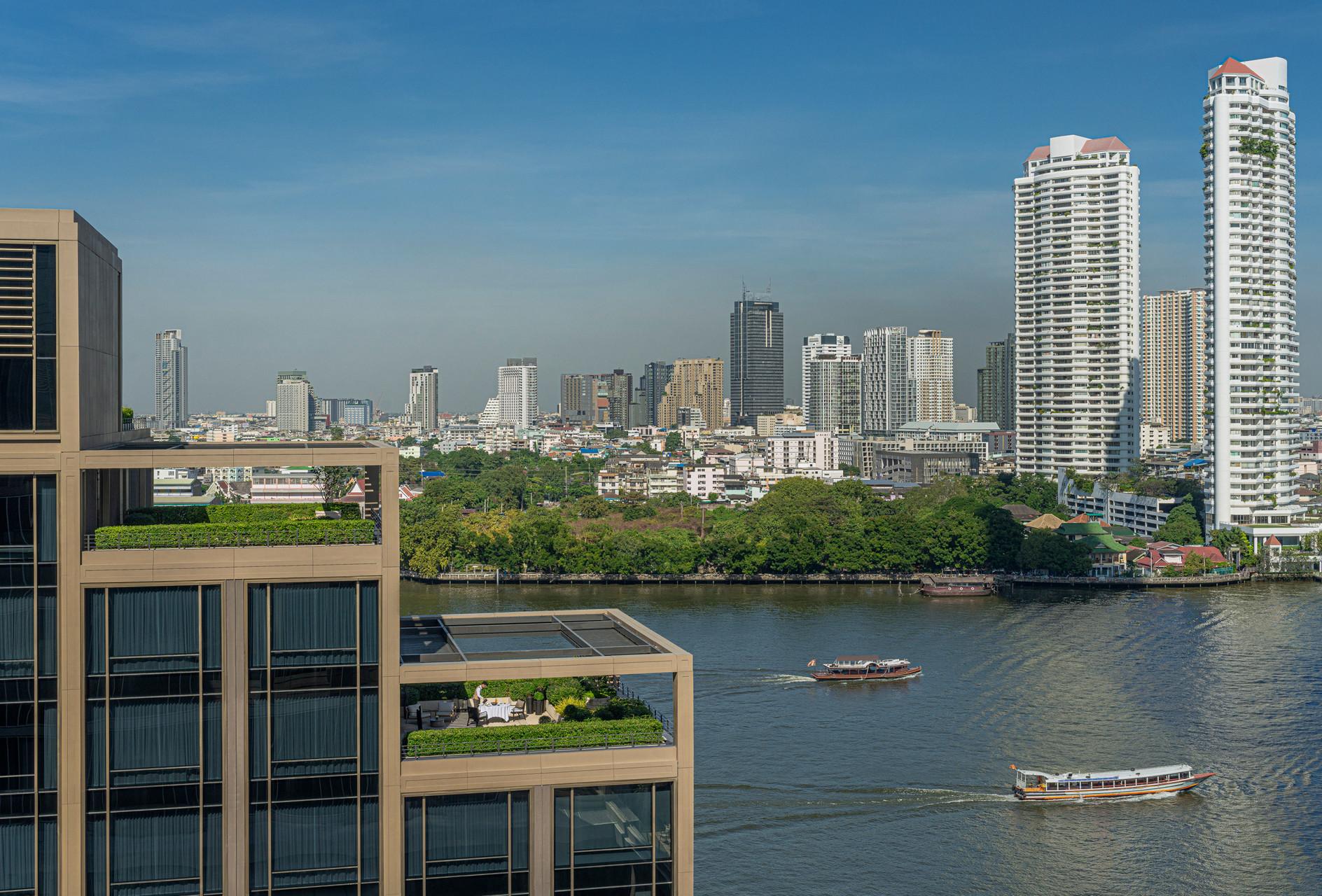 Four Seasons Hotel Bangkok At Chao Phraya River Exterior photo