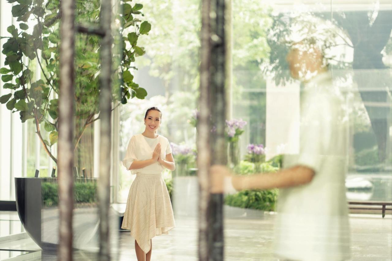Four Seasons Hotel Bangkok At Chao Phraya River Exterior photo