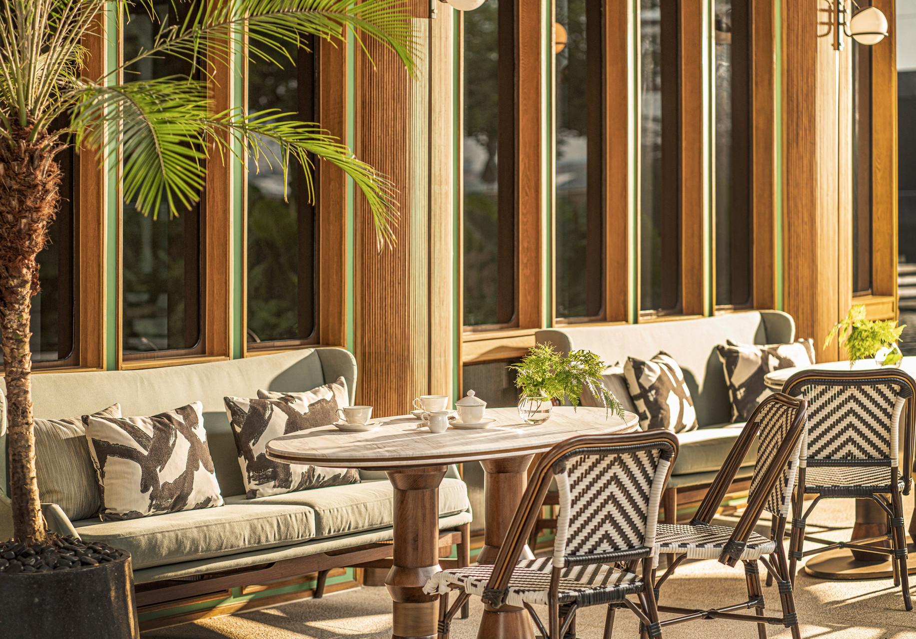 Four Seasons Hotel Bangkok At Chao Phraya River Exterior photo