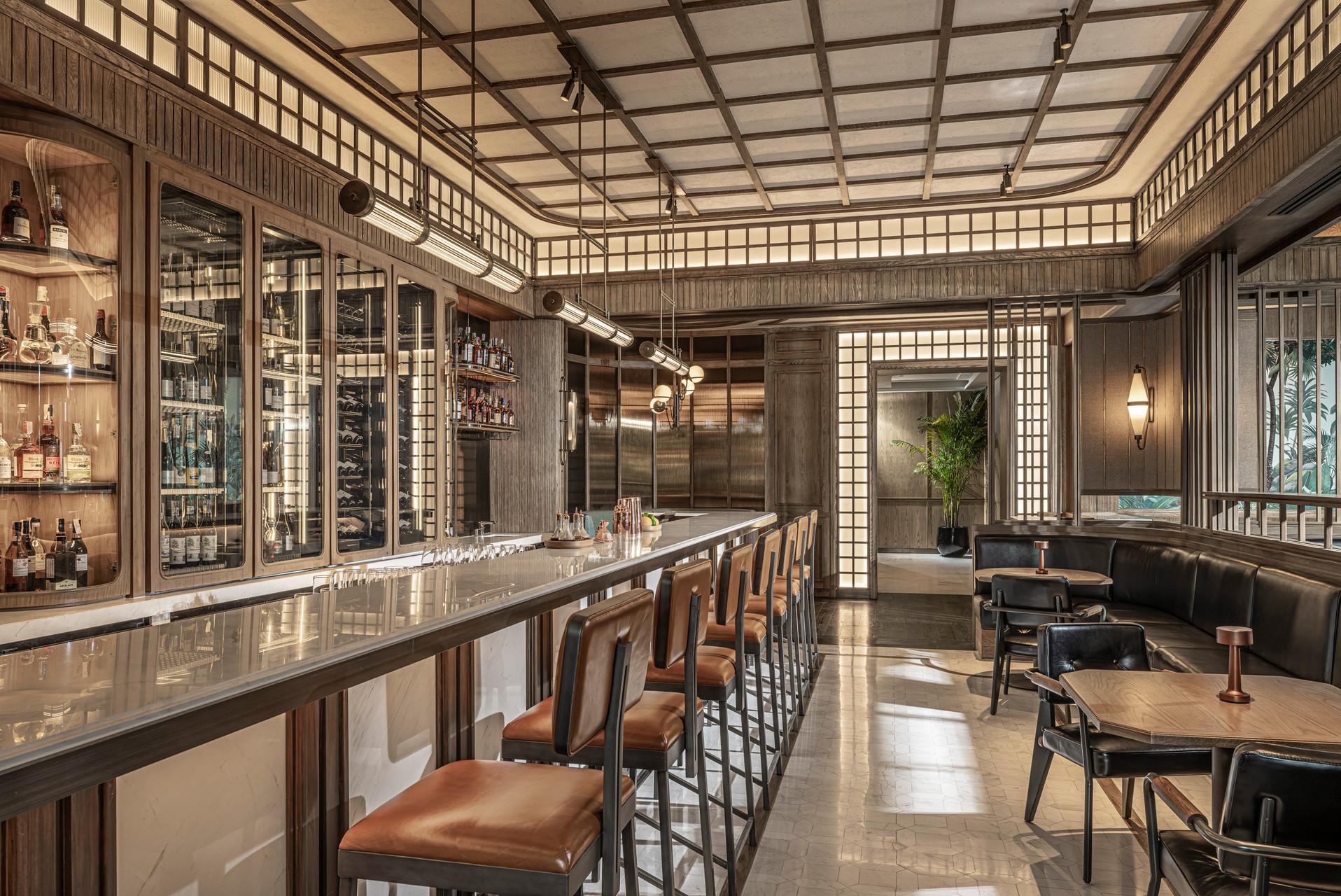 Four Seasons Hotel Bangkok At Chao Phraya River Exterior photo
