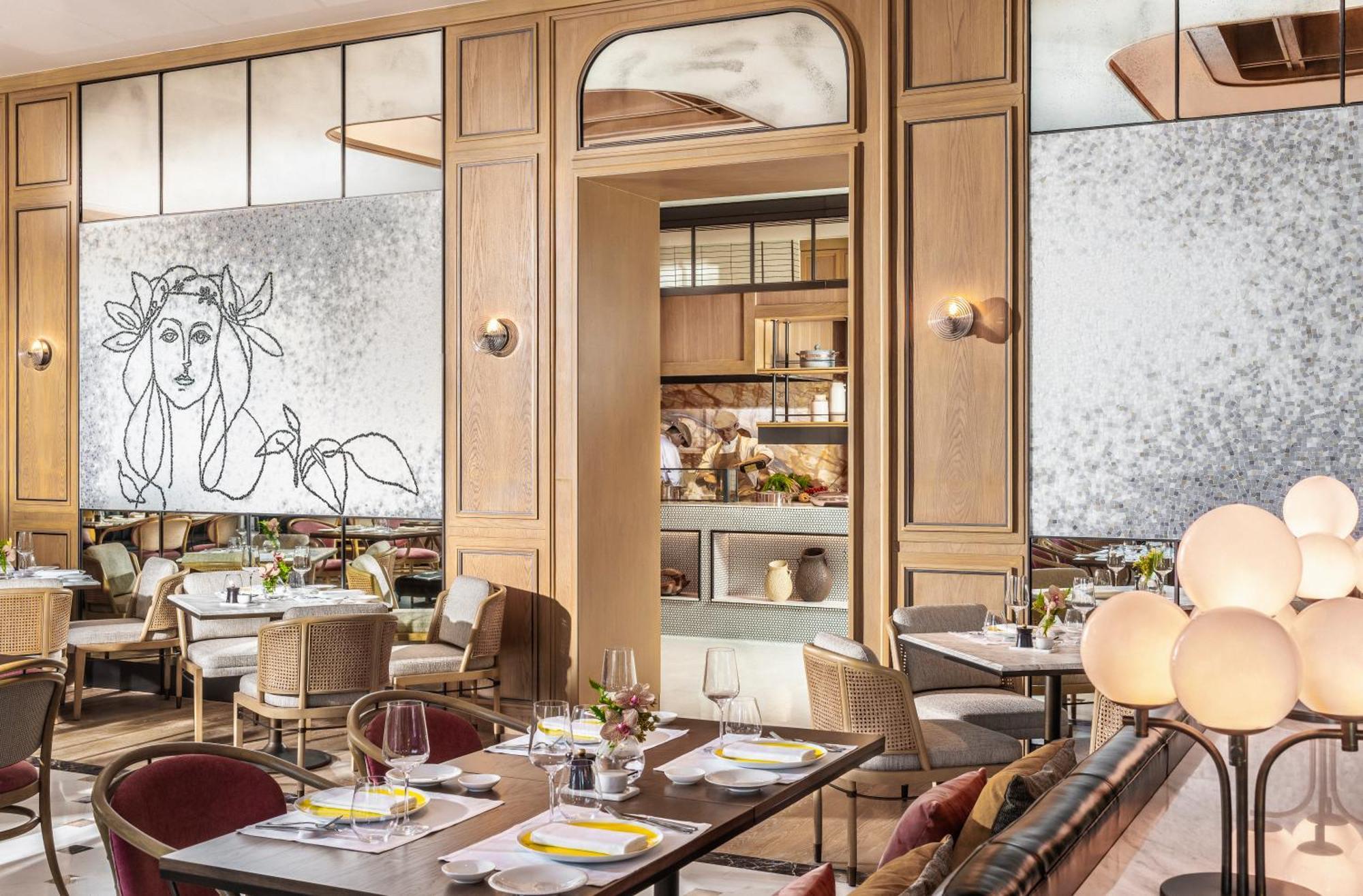 Four Seasons Hotel Bangkok At Chao Phraya River Exterior photo